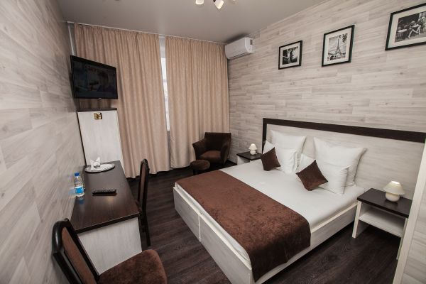Fox Hotel (Barnaul)